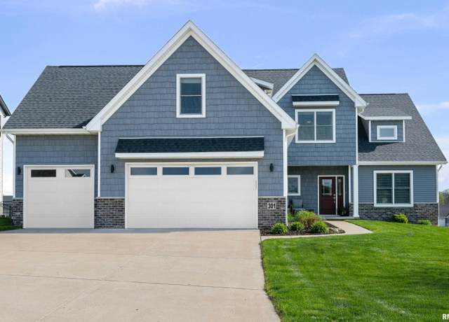 Property at 301 Madison Dr, Riverdale, IA 52722, 5 beds, 4.5 baths