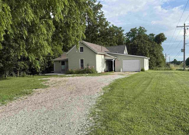 Property at 907 13th St, Viola, IL 61486, 2 beds, 2 baths