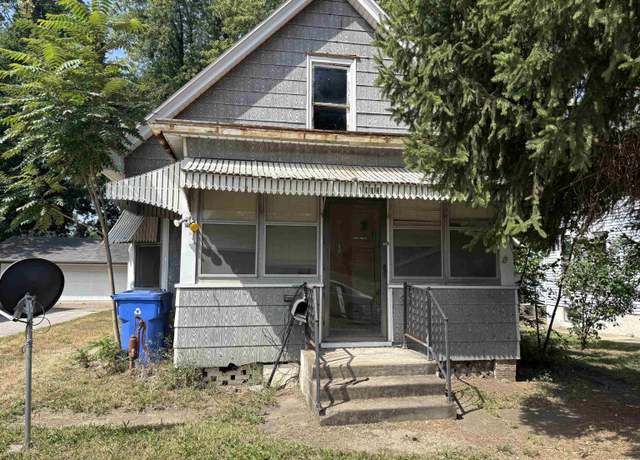 Property at 1003 Summer St, Pekin, IL 61554, 3 beds, 1 bath