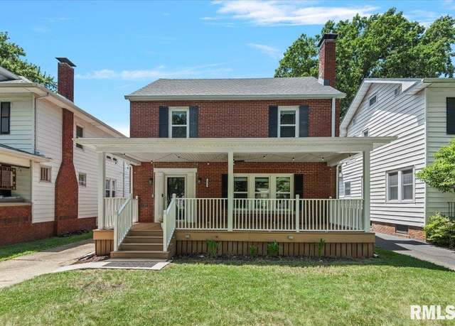 Property at 1829 S Walnut St, Springfield, IL 62704, 3 beds, 2 baths