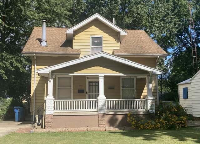 Property at 2228 14th St, Springfield, IL 62703, 3 beds, 2 baths