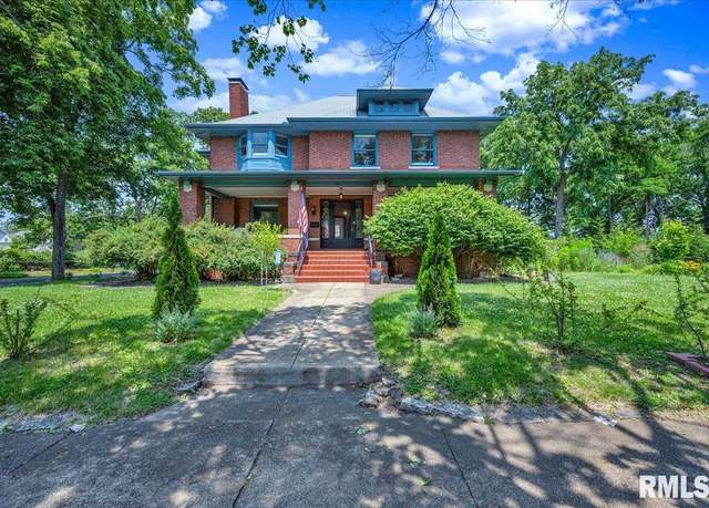Property at 801 Washington St, Pekin, IL 61554, 5 beds, 2 baths