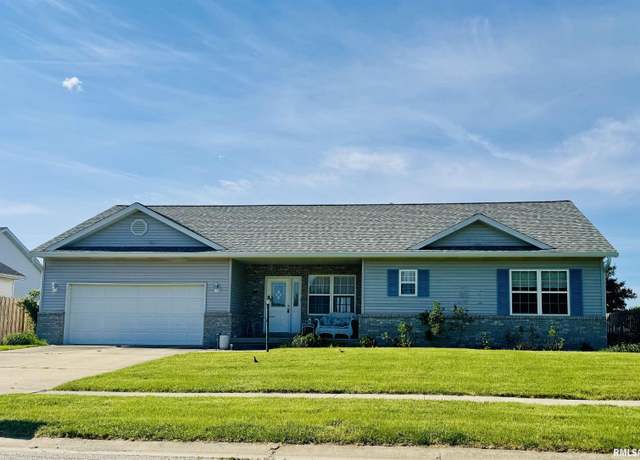 Property at 304 Podres Ln, Chatham, IL 62629, 3 beds, 2 baths