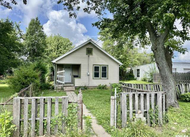 Property at 3807 S Chalmers Ave, Bartonville, IL 61607, 2 beds, 1 bath