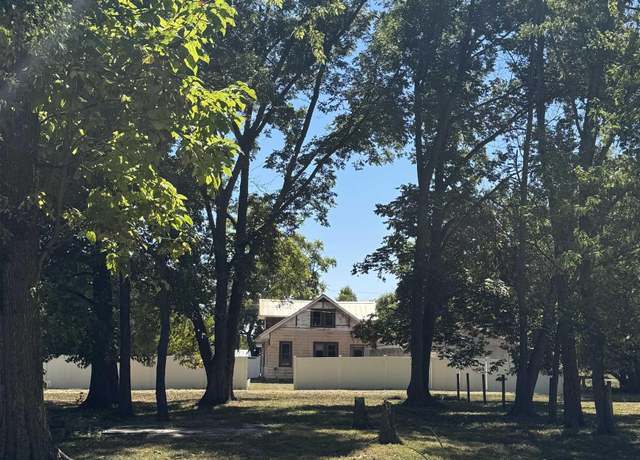 Property at 209 W Franklin St, Duquoin, IL 62832