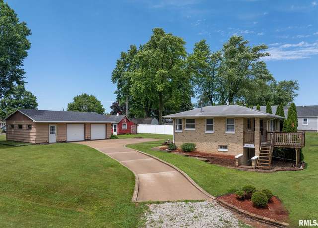Property at 2423 45th St, Moline, IL 61265, 3 beds, 1 bath