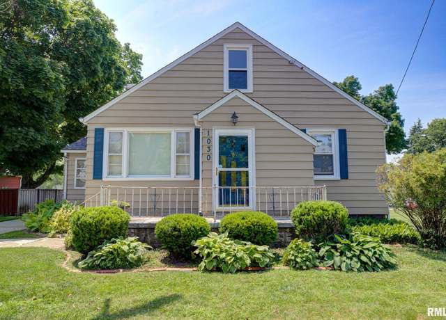 Property at 1030 E Euclid Ave, Peoria Heights, IL 61616, 3 beds, 1 bath