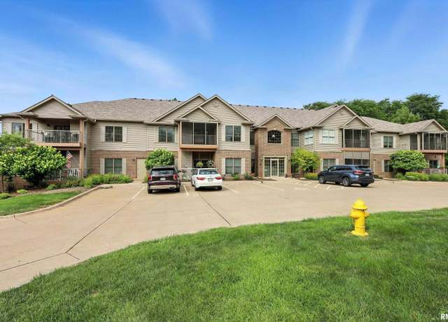 Property at 1227 E Kimberly Rd Unit 5A, Bettendorf, IA 52722, 2 beds, 2 baths