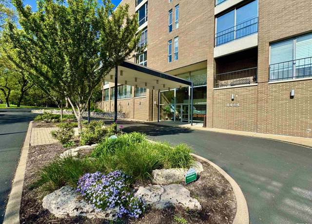 Property at 4444 N Knoxville Ave #307, Peoria, IL 61614, 2 beds, 2 baths
