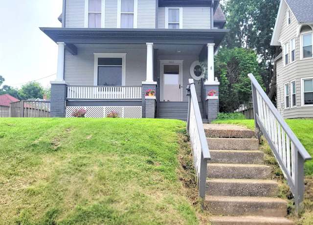 Property at 1622 11th Ave, Moline, IL 61265, 3 beds, 2.5 baths
