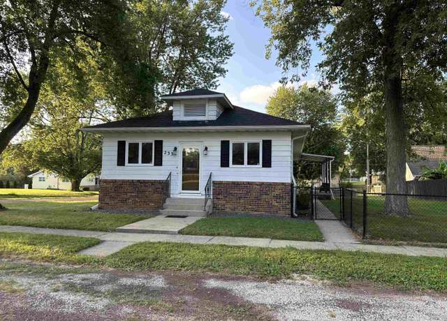 Property at 233 W South St, Divernon, IL 62530, 3 beds, 2 baths
