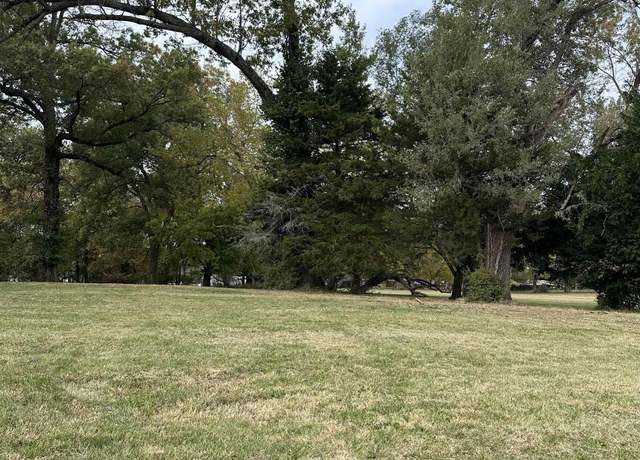 Property at 1223 S Washington St, Duquoin, IL 62832