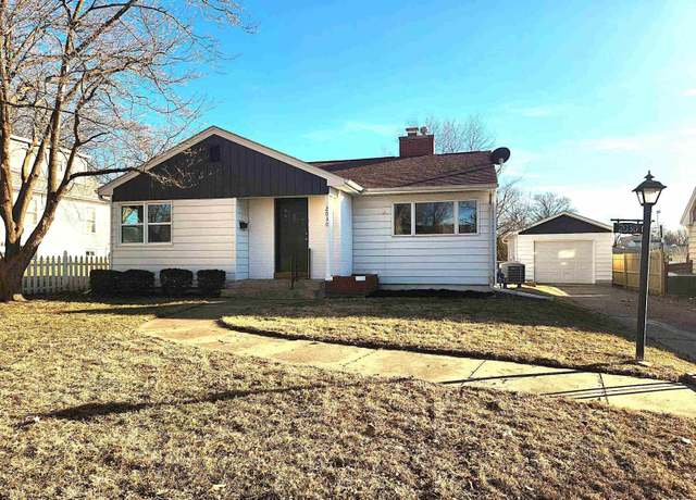Property at 2030 Locust St, Quincy, IL 62301, 2 beds, 1.5 baths