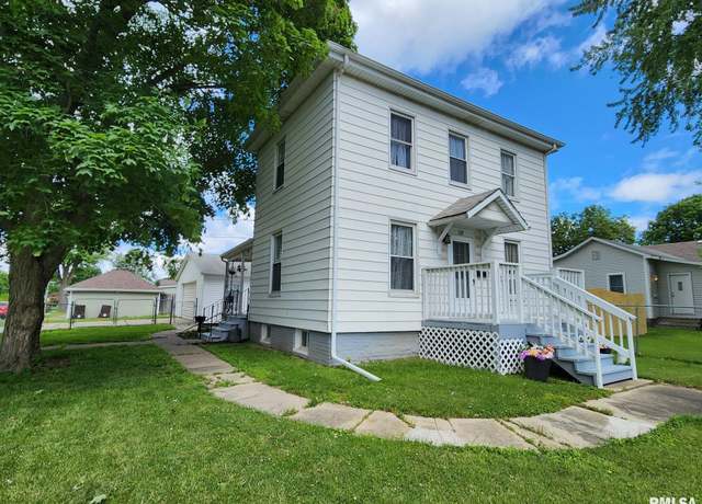 Property at 228 4th St, Lincoln, IL 62656, 3 beds, 1 bath