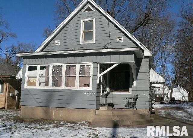 Property at 2803 W Fremont St, Peoria, IL 61605, 2 beds, 1 bath