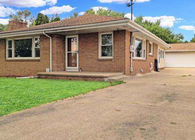 Property at 621 E Sciota Ave, Peoria Heights, IL 61616, 3 beds, 2 baths