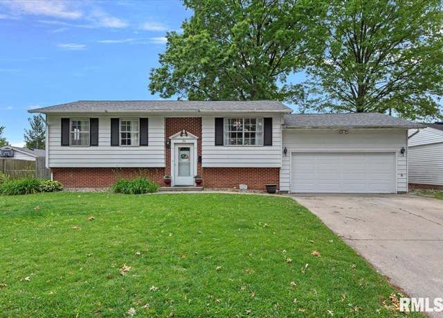 Property at 26 Groton Dr, Springfield, IL 62702, 4 beds, 2 baths
