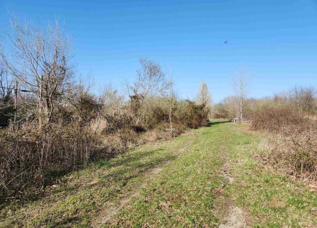Property at 1300 Tolle Ln, Mt Vernon, IL 62864