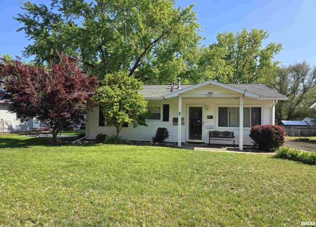 Property at 1603 Arthur St, Pekin, IL 61554, 3 beds, 1 bath