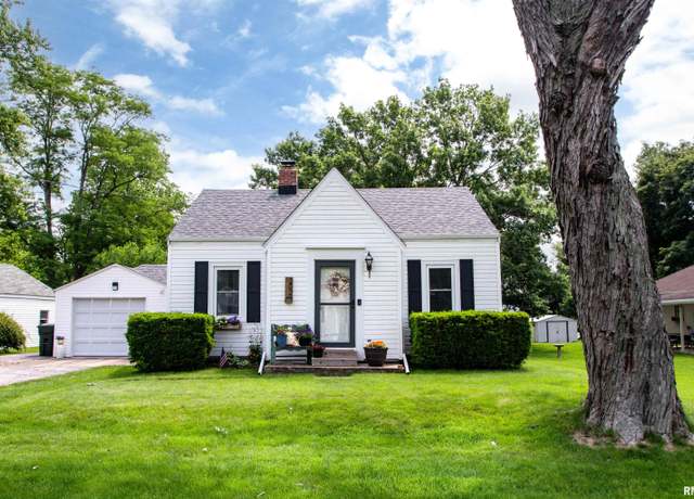 Property at 202 Esser St, Washington, IL 61571, 2 beds, 1 bath