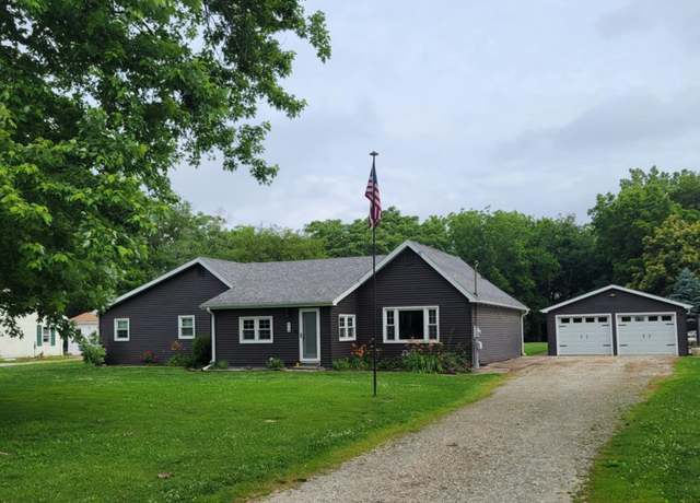 Property at 614 E 8th St, St David, IL 61563, 3 beds, 2 baths