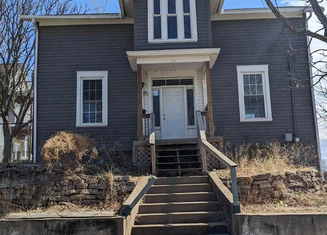 Property at 229 Washington St, Davenport, IA 52802, 3 beds, 1.5 baths