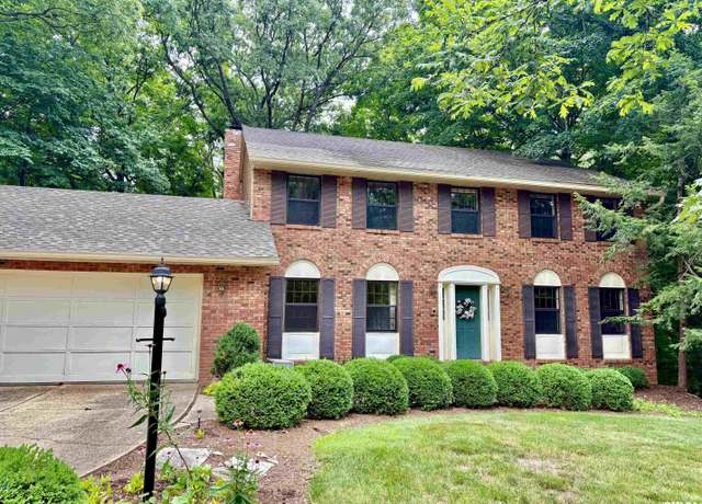 Property at 3705 West Bluffs Rd, Springfield, IL 62711, 4 beds, 3.5 baths