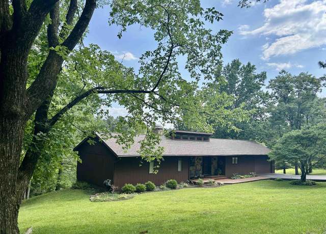 Property at 304 May Apple Ln, Carbondale, IL 62903, 4 beds, 3 baths