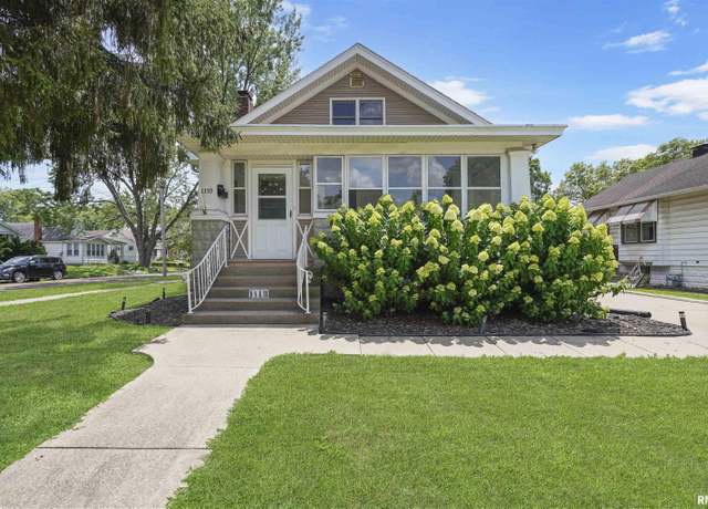Property at 1110 E Arcadia Ave, Peoria, IL 61603, 3 beds, 1 bath