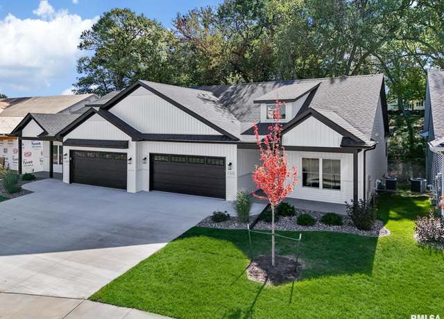 Property at 1319 Heights Ct, Bettendorf, IA 52722, 3 beds, 3 baths