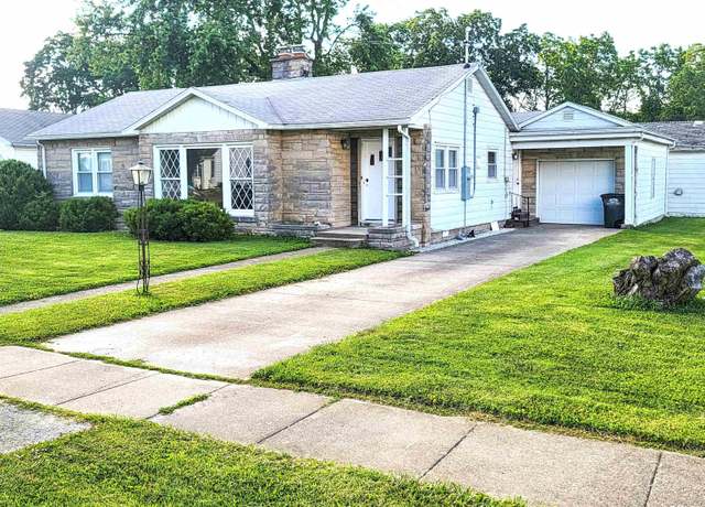 Property at 119 S 6th Street Southeast, Clay City, IL 62824, 2 beds, 1 bath