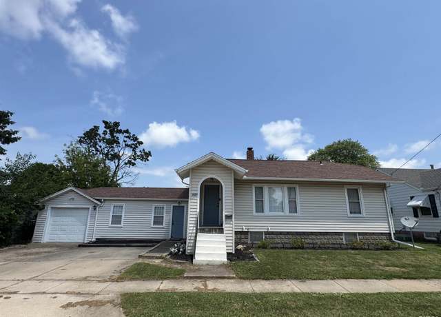Property at 839 E Fremont St, Galesburg, IL 61401, 2 beds, 1 bath