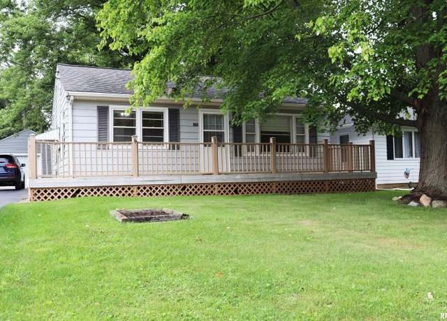 Property at 1008 Mcmullen Rd, Bartonville, IL 61607, 2 beds, 1 bath