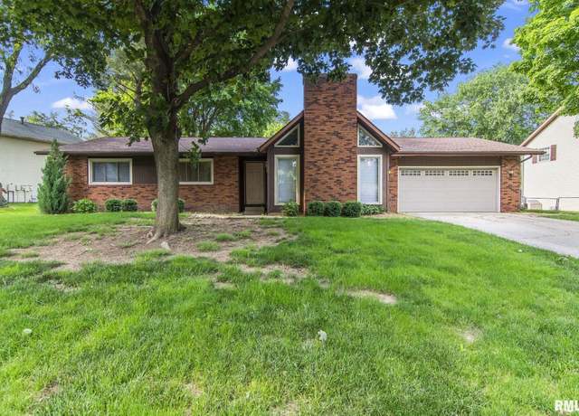 Property at 5 Nino Dr, Sherman, IL 62684-9712, 3 beds, 2 baths