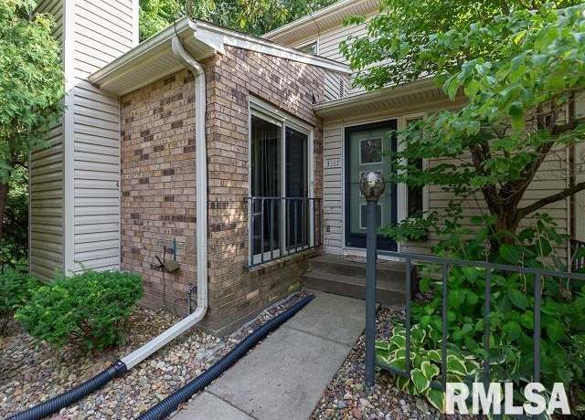 Property at 3567 56th Street Place, Moline, IL 61265, 3 beds, 2.5 baths