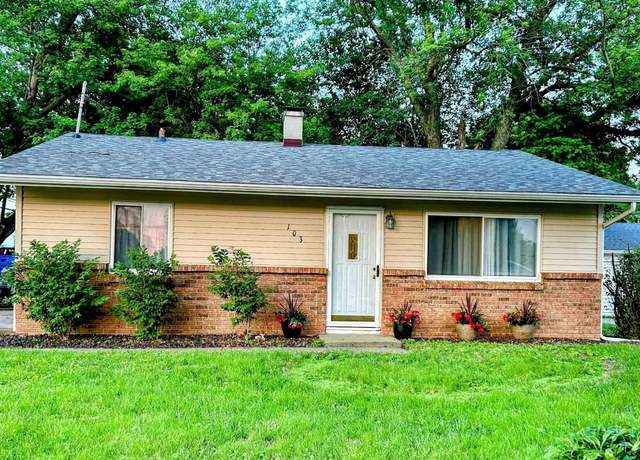 Property at 103 W 5th St, Coal Valley, IL 61240, 3 beds, 1 bath