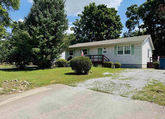 Property at 109 Young Ave, Anna, IL 62906-0000, 3 beds, 2 baths