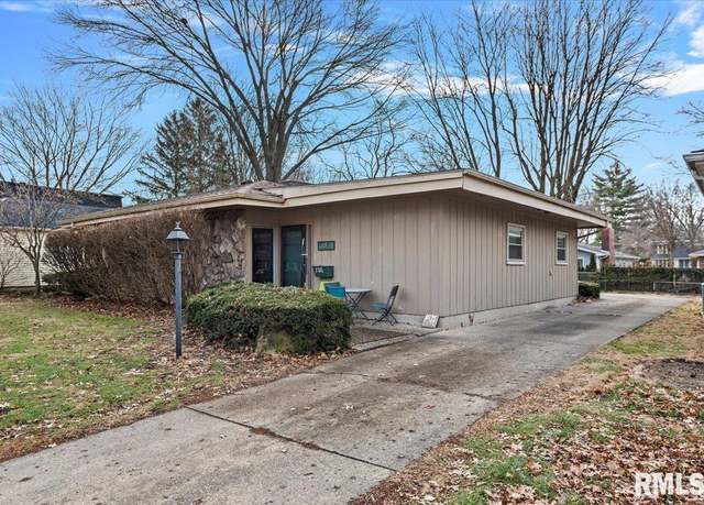 Property at 136 Pinehurst Dr, Springfield, IL 62704, 4 beds, 2 baths