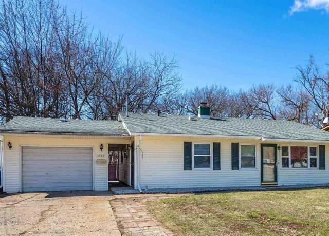 Property at 3707 9th St, East Moline, IL 61244, 3 beds, 1 bath
