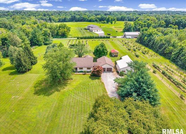 Property at 8214 W Maple Ridge Rd, Peoria, IL 61607, 2 beds, 2 baths