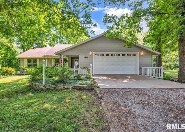 Property at 656 Coon Creek Rd, Metamora, IL 61548, 3 beds, 2 baths