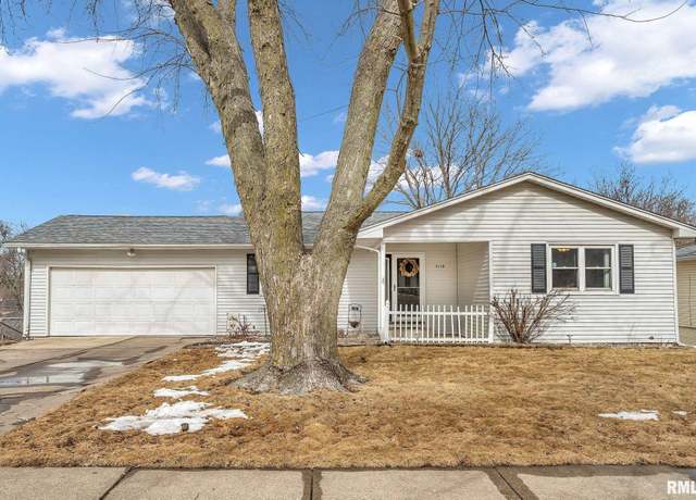 Property at 3116 Maplecrest Rd, Bettendorf, IA 52722, 4 beds, 1.5 baths