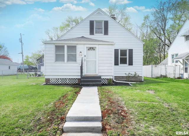 Property at 110 18th Ave, Moline, IL 61265, 3 beds, 1 bath