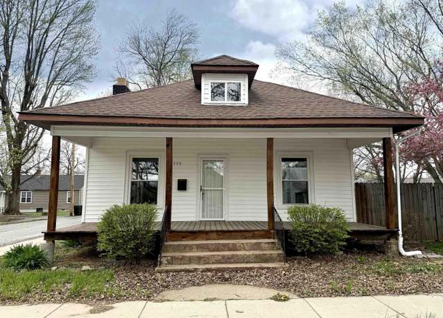 Property at 908 S Buchanan St, Marion, IL 62959, 3 beds, 2 baths