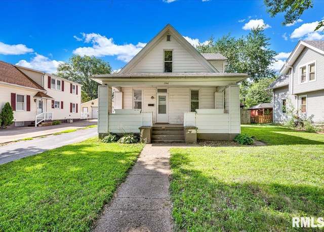 Property at 1308 Caroline St, Pekin, IL 61554, 3 beds, 1 bath