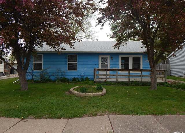 Property at 1722 W 58th St, Davenport, IA 52806, 3 beds, 1 bath