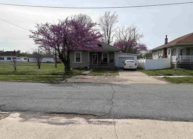 Property at 1308 N Glendale St, Marion, IL 62959, 2 beds, 1 bath