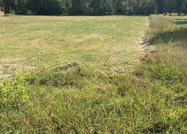 Property at 404 E Carroll St, Herrin, IL 62948