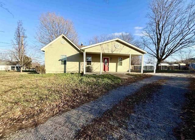 Property at 321 W Collins St, Goreville, IL 62939, 3 beds, 2 baths