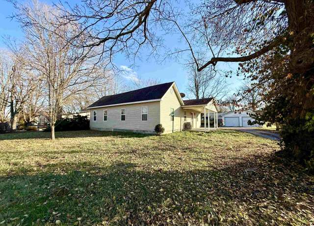 Property at 321 W Collins St, Goreville, IL 62939, 3 beds, 2 baths